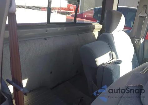 2000 Nissan Frontier Xe z USA, uszkodzony, nr VIN 1N6DD26S2YC344544